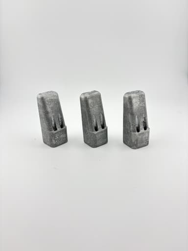 Cast metal part